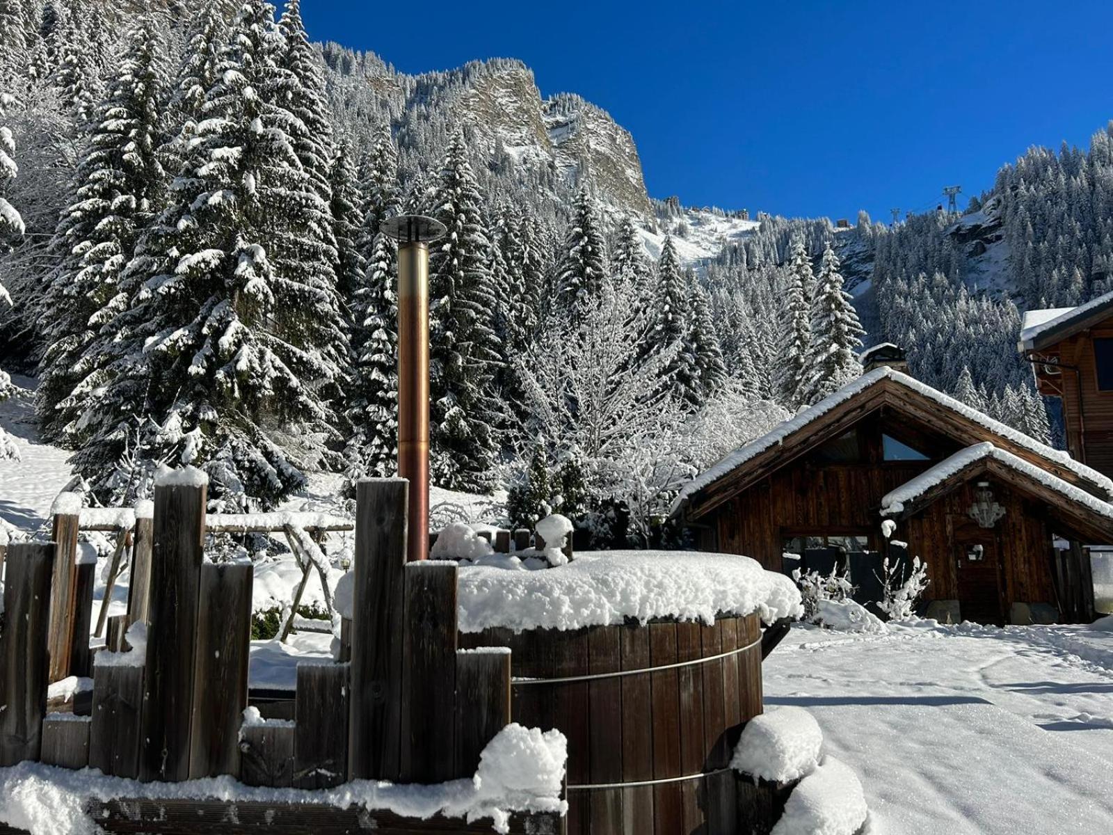 Le A By Neige Et Roc Hotel Morzine Luaran gambar